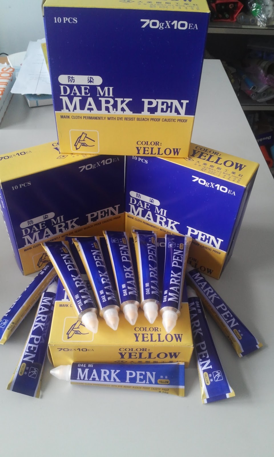 Bút đánh dấu không phai trên vải Dea Mi Mark Pen